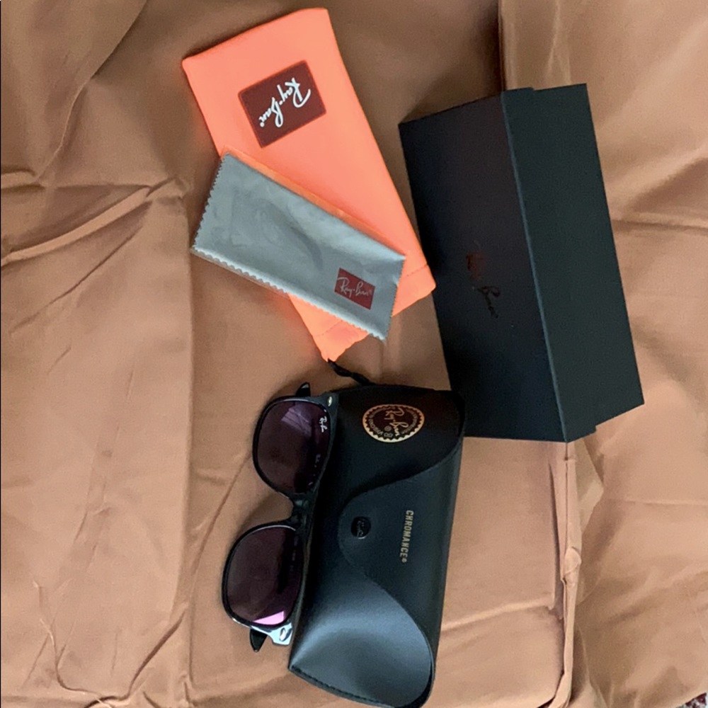 Youth Ray Ban Chromance Polarized.